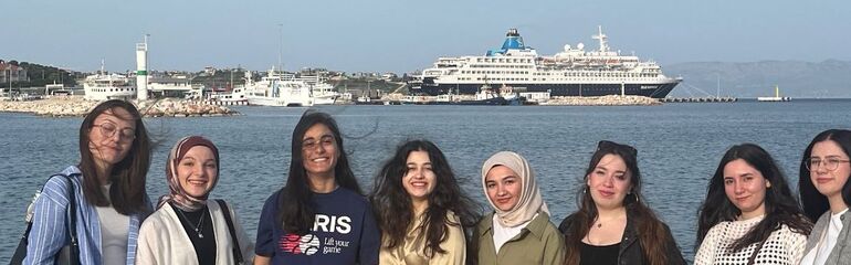 Alaçatı / Çeşme / Efes / Şirince Turu