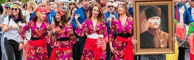 GÜNÜBİRLİK ALAÇATI OT FESTİVALİ