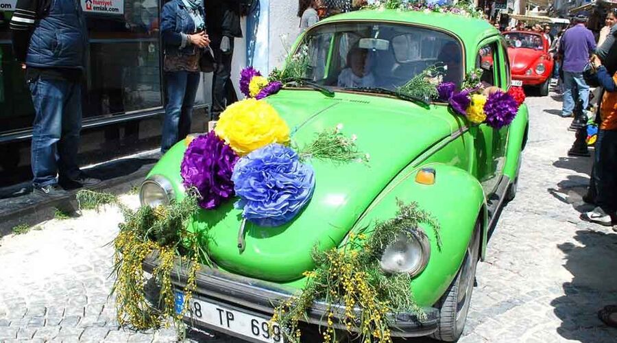 KONAKLAMALI 15. ALAÇATI OT FESTİVALİ